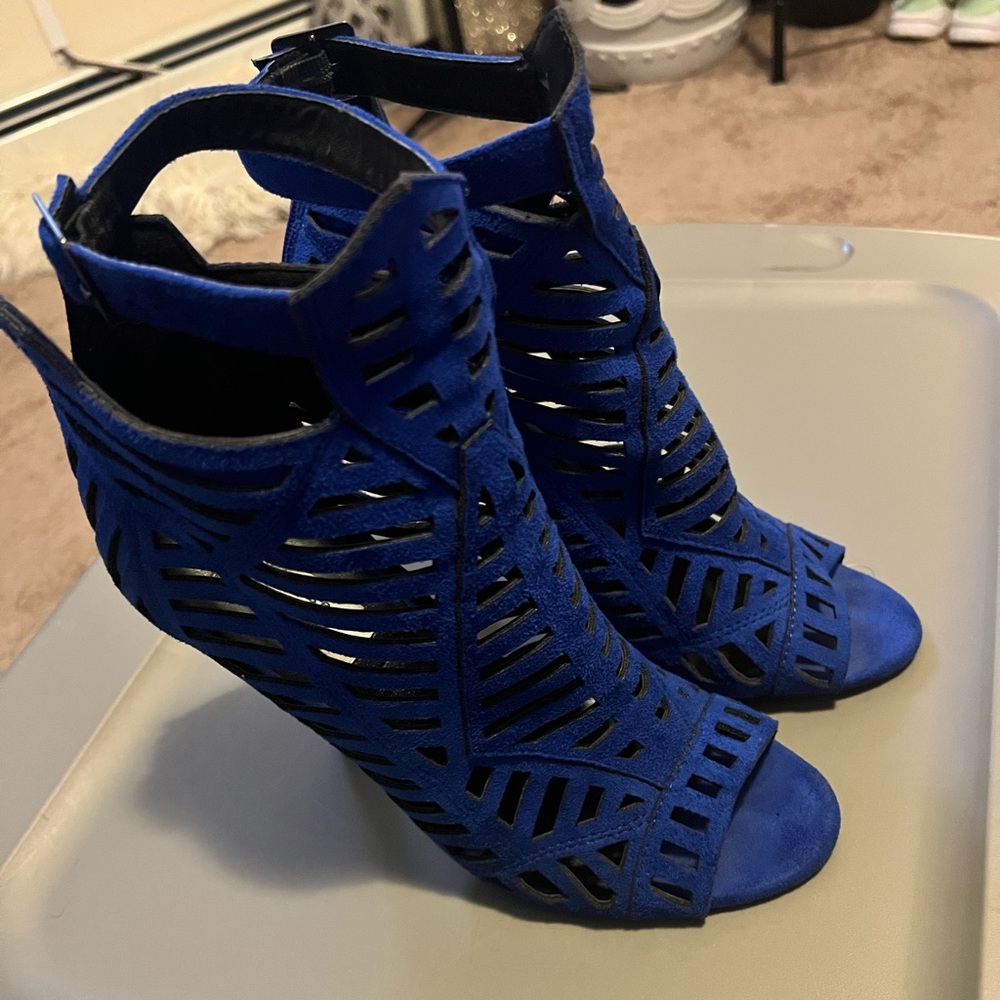 Chelsea & Zoe versatile heeled sandal